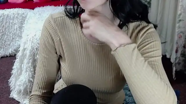 Maddison Summer online show from 21, 12, 2025