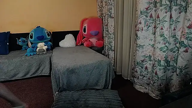 Maddison Summer online show from 12, 11, 2025