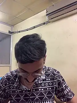 hypersexdriveboi online show from 17, 3, 2026