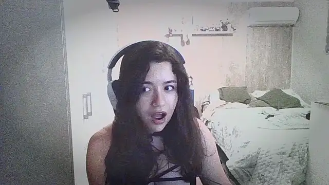 Snapshot of Piolapk chatting on 22, 9, 2025 Piolapk online show from 22, 9, 2025