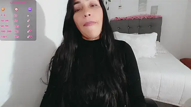 luna lgomez  online show from 7, 1, 2026