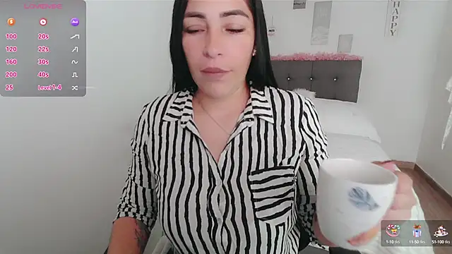 luna lgomez  online show from 9, 10, 2025