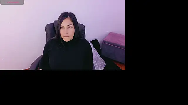 luna lgomez  online show from 19, 3, 2026