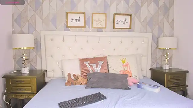 Snapshot of SamantaMarquez chatting on 16, 10, 2025 SamantaMarquez online show from 16, 10, 2025