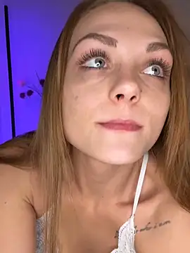 OCTAPUSSY2000 online show from 17, 12, 2025