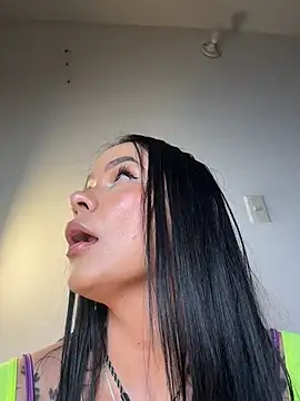 HotAlana  online show from 9, 2, 2026