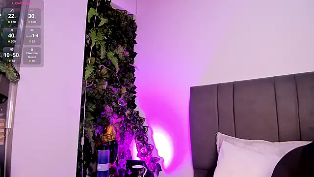 Fernanda liie  online show from 27, 2, 2026