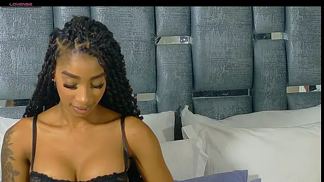 Angelesmith1 online show from 3, 3, 2026