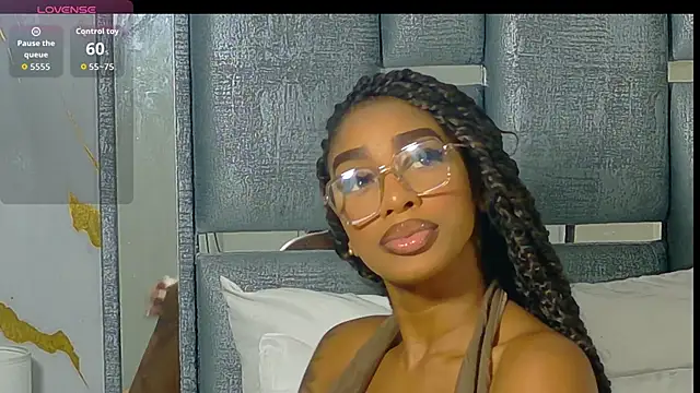 Angelesmith1 online show from 5, 3, 2026