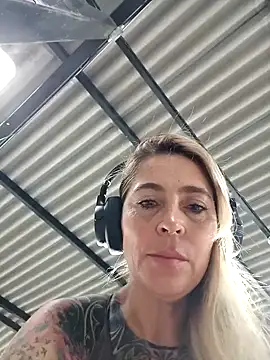 Snapshot of Sara_Valkyri chatting on 21, 3, 2025 Sara Valkyri online show from 21, 3, 2025