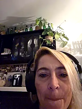 Snapshot of Sara_Valkyri chatting on 13, 9, 2025 Sara Valkyri online show from 13, 9, 2025