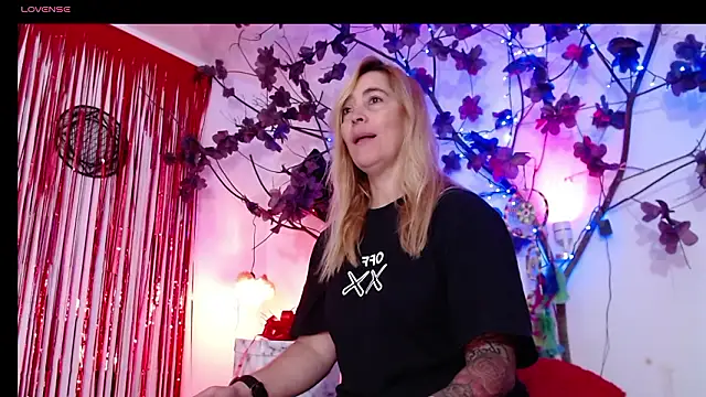 Sara Valkyri online show from 3, 3, 2026