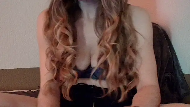 iamamandarose online show from 31, 10, 2025