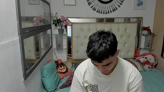 heiker  online show from 28, 10, 2025