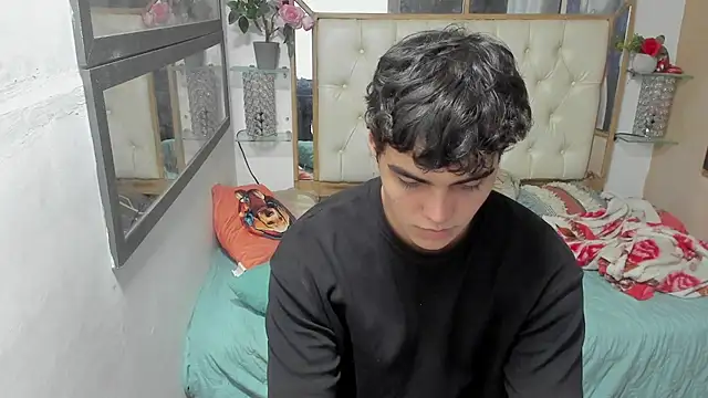 heiker  online show from 26, 10, 2025