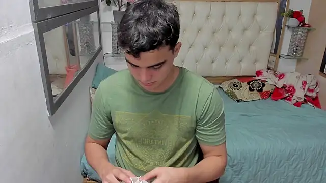 heiker  online show from 8, 11, 2025