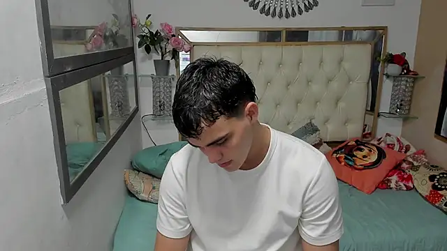 heiker  online show from 5, 11, 2025