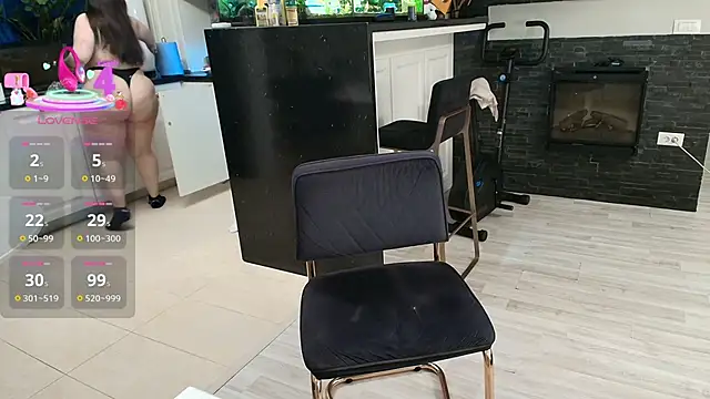 Layla- online show from 18, 4, 2026