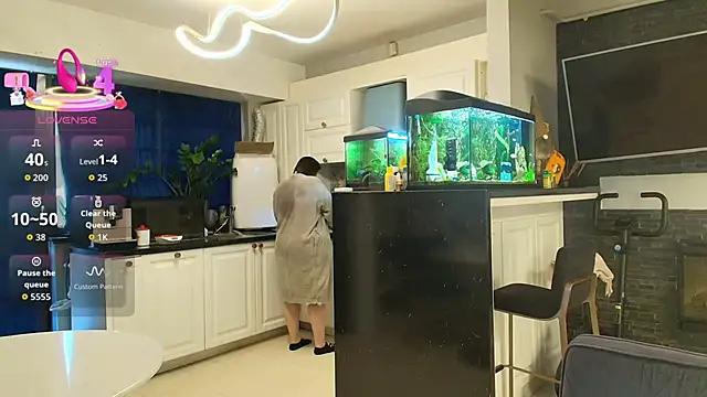 Layla- online show from 2, 4, 2026