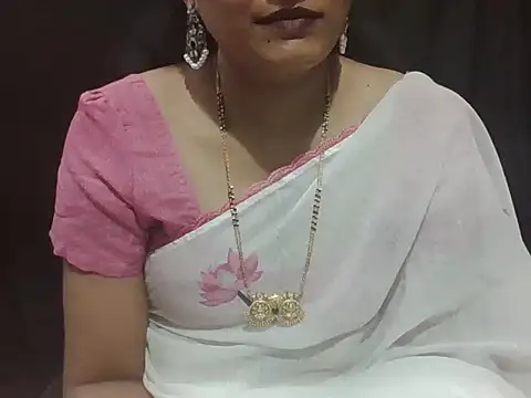 Snapshot of sugandha_bhabhi chatting on 9, 7, 2026 sugandha bhabhi online show from 9, 7, 2026
