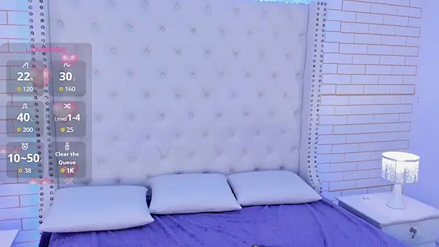 Emilly wilson  online show from 10, 9, 2025