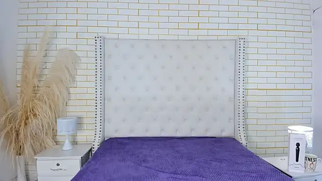 Emilly wilson  online show from 3, 10, 2025