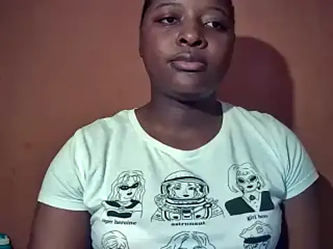 sexyhips2001 online show from 14, 10, 2025