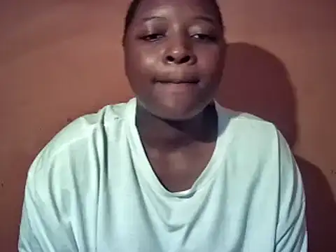 sexyhips2001 online show from 21, 10, 2025