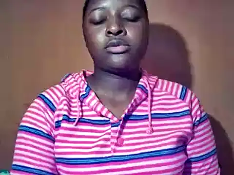 sexyhips2001 online show from 20, 10, 2025