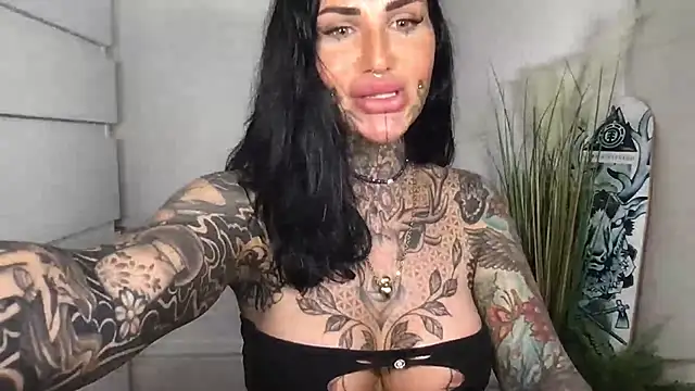 Peaches and the Cream online show from 19, 2, 2026