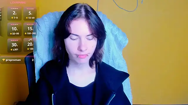 Snapshot of Fiona_Night chatting on 10, 7, 2026 Fiona Night online show from 10, 7, 2026