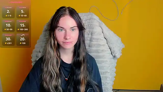 Snapshot of Fiona_Night chatting on 19, 6, 2026 Fiona Night online show from 19, 6, 2026