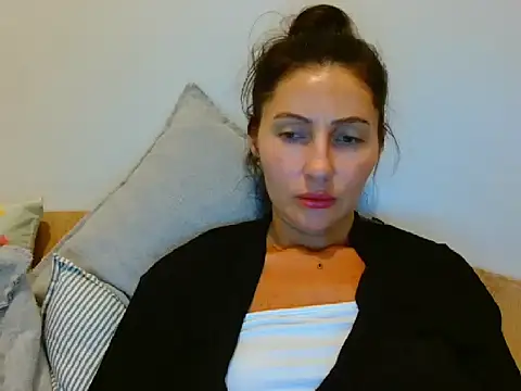 Snapshot of Irina9793 chatting on 5, 7, 2026 Irina9793 online show from 5, 7, 2026