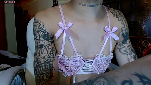 Gabi Prince online show from 15, 10, 2025