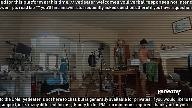 Snapshot of yetieater chatting on 30, 5, 2026 yetieater online show from 30, 5, 2026