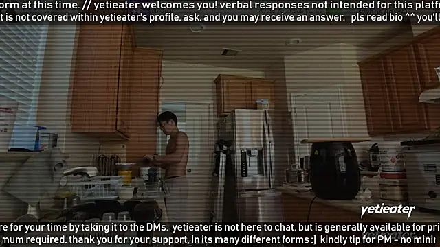 Snapshot of yetieater chatting on 24, 5, 2026 yetieater online show from 24, 5, 2026