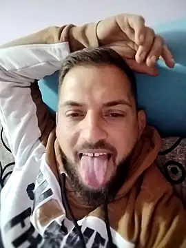 Snapshot of iurinicola chatting on 29, 10, 2025 iurinicola online show from 29, 10, 2025