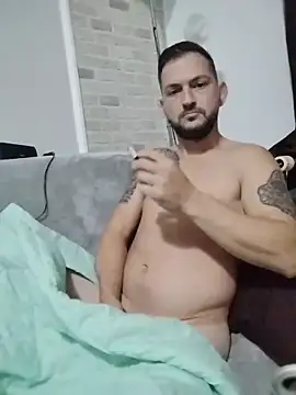 Snapshot of iurinicola chatting on 27, 10, 2025 iurinicola online show from 27, 10, 2025