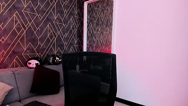 Tahara Romanov online show from 14, 11, 2025