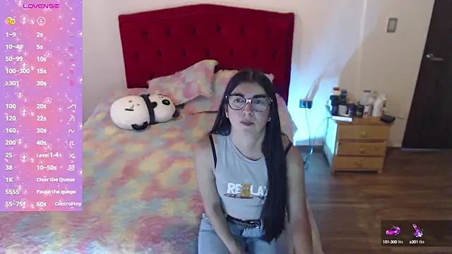 Snapshot of Saray_honey04 chatting on 27, 9, 2025 Saray honey04 online show from 27, 9, 2025