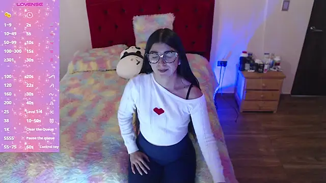 Snapshot of Saray_honey04 chatting on 26, 9, 2025 Saray honey04 online show from 26, 9, 2025