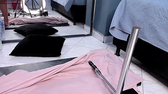 Melissa 23  online show from 14, 2, 2026