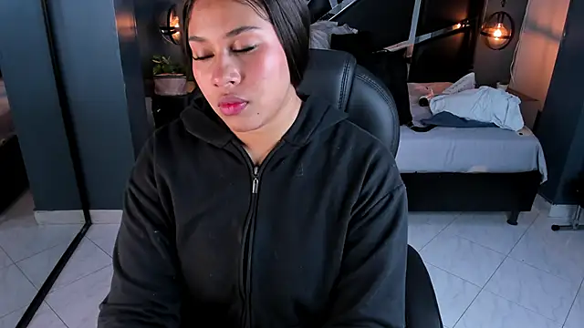 Snapshot of Melissa_23_ chatting on 24, 11, 2025 Melissa 23 online show from 24, 11, 2025