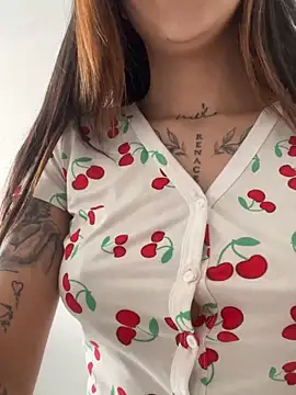 ElectraRhodes1 online show from 2, 11, 2025