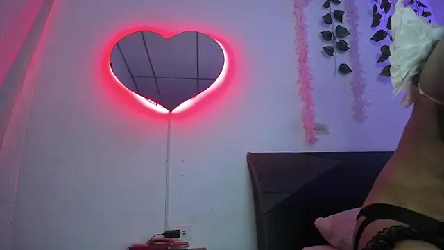 G obedient boy online show from 14, 3, 2025
