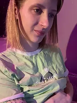 Snapshot of amorearte_m chatting on 6, 3, 2025 amorearte m online show from 6, 3, 2025