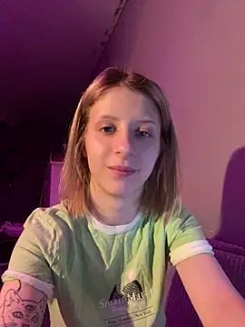 Snapshot of amorearte_m chatting on 6, 3, 2025 amorearte m online show from 6, 3, 2025