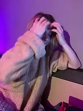 Snapshot of amorearte_m chatting on 3, 3, 2025 amorearte m online show from 3, 3, 2025