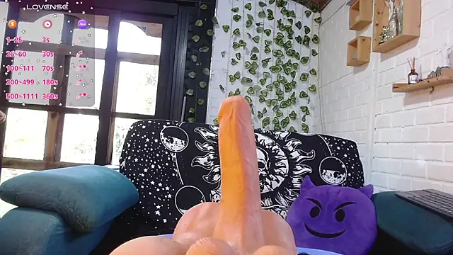 LiraSonnett online show from 29, 10, 2025