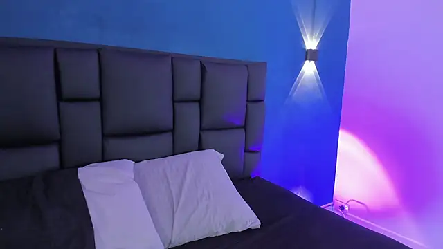 Snapshot of DANESKA_HILLER chatting on 12, 11, 2025 DANESKA HILLER online show from 12, 11, 2025